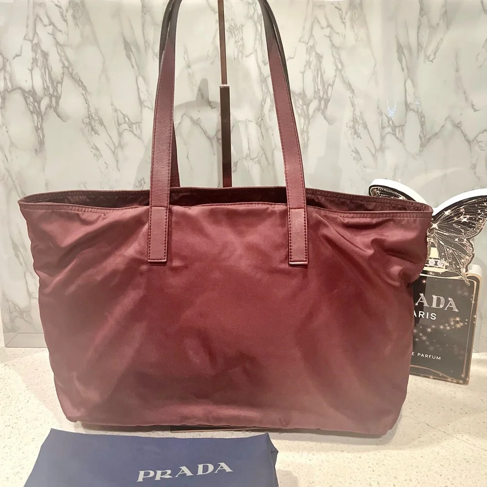 Prada Nylon Tote Bag EUC - Picture 6 of 11